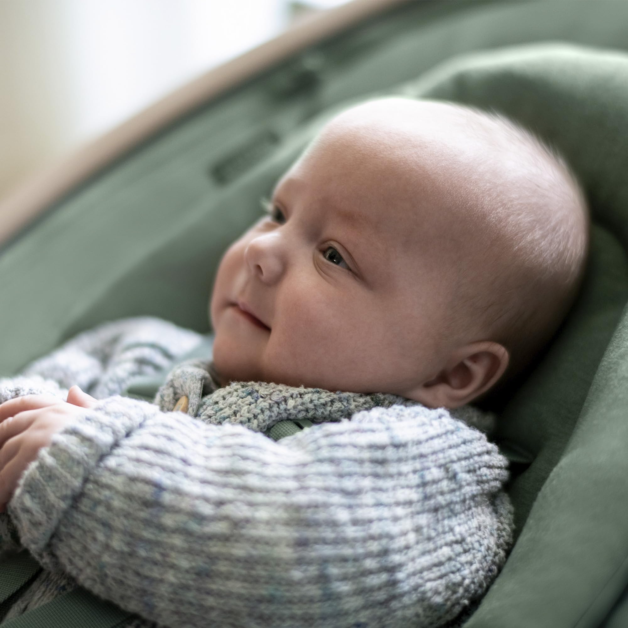 Maxi-Cosi Cassia Babywippe Elektrisch | 360° Drehung & Auto-Modus | Essential Graphite